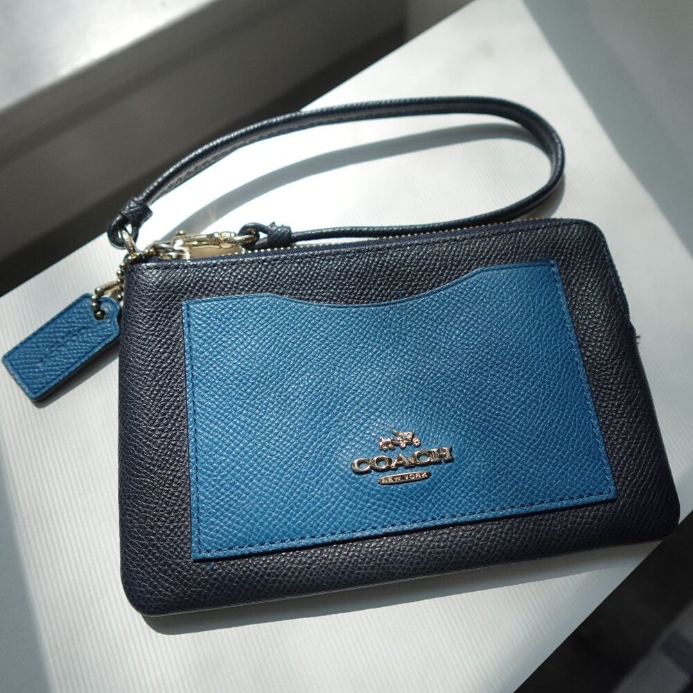 Coach Blue zip wristlet